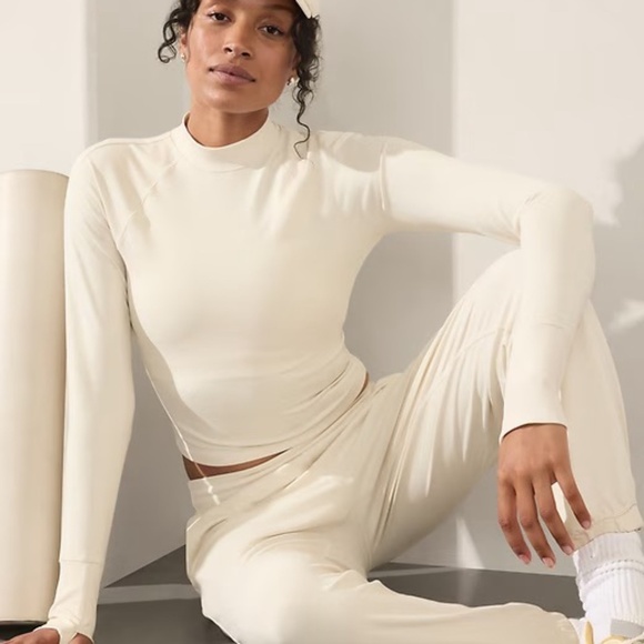 Athleta Softluxe Top, Bone Heather, SMALL - Picture 1 of 5